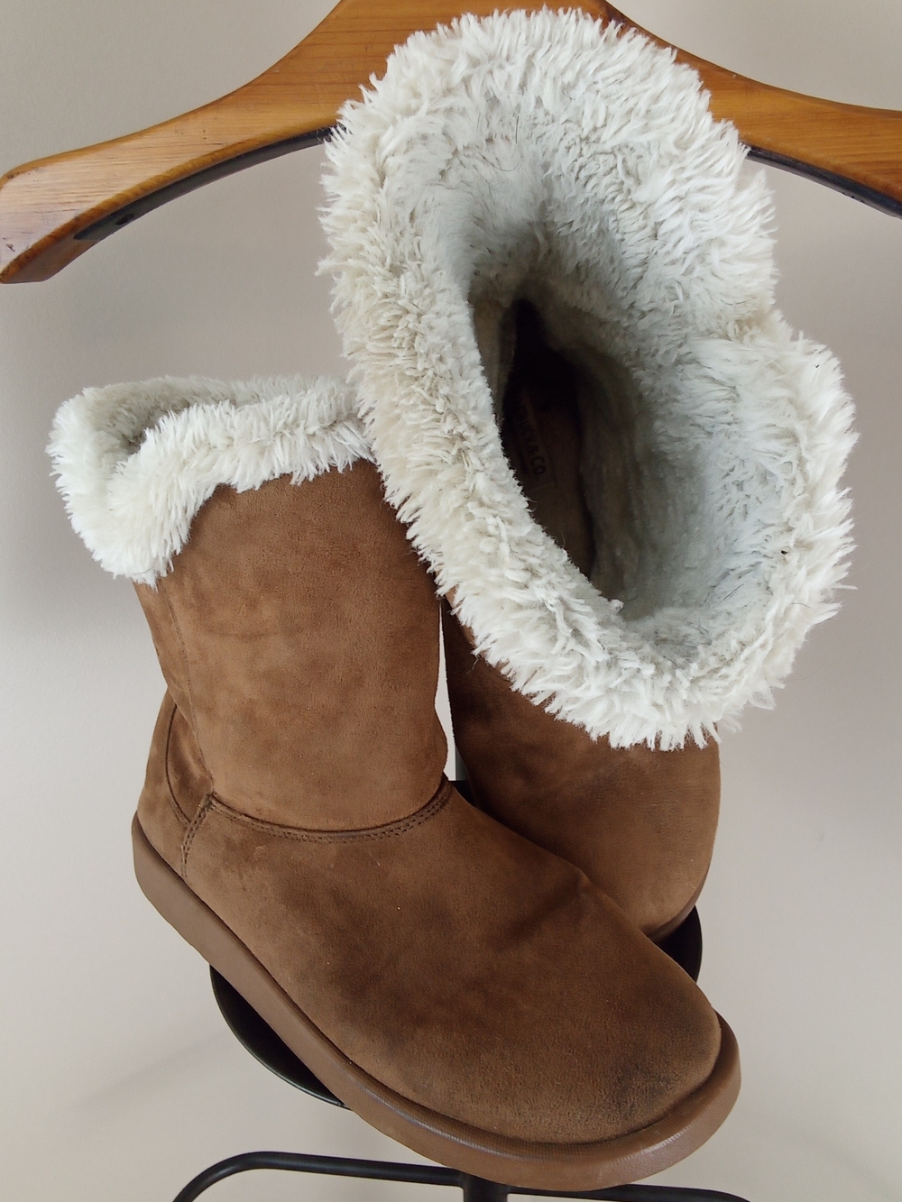 Cozy Faux-Suede Ankle Booties with Plush Cream Lining - Brown